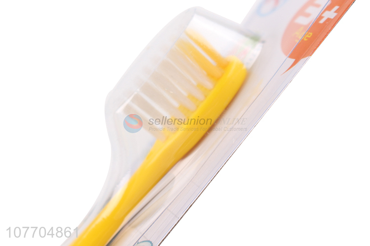 Best selling animal shape kids toothbrush for teeth cleaning