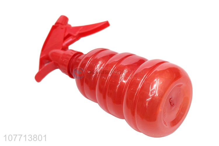 Hot Sale Plastic Trigger Sprayer Red Spray Bottle Watering Can