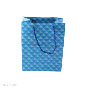 Factory <em>wholesale</em> hand-held paper bag white card <em>gift</em> bag advertising bag shopping bag
