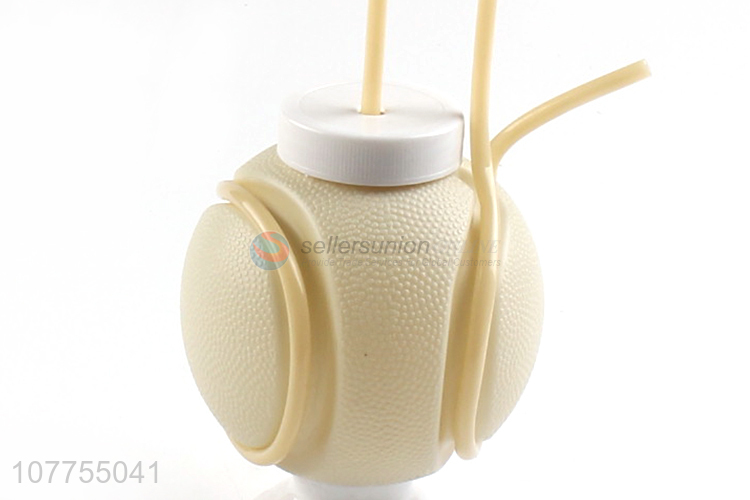 Hot Selling Plastic Water Cup Basketball Juice Cup With Straw