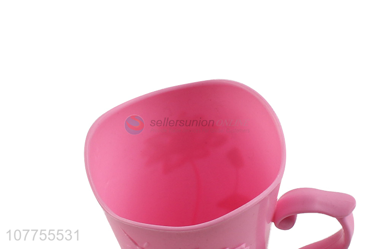 High Quality Pink Plastic Water Cup Fashion Juice Cup With Handle