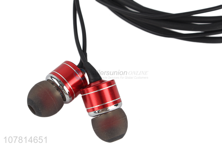 Factory wholesale black universal earphone in-ear bass earplugs