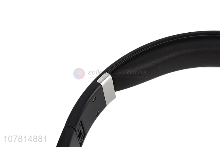 High quality black cool headphone retractable earphone