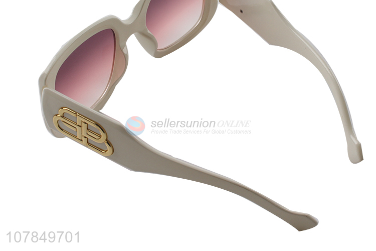 Popular Leisure Sun Glasses Fashion Outdoor Eyeglasses