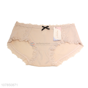 New design beige comfortable seamless panties with lace