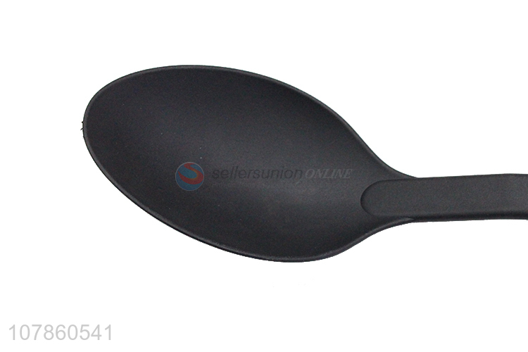 Hot sale black long handle nylon spoon for general kitchen supplies