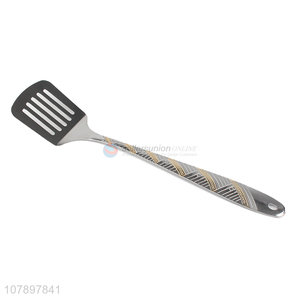 Low price wholesale silver stainless steel long handle leak shovel