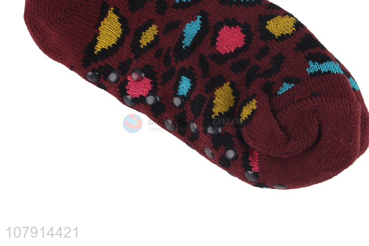 China manufacturer stylish leopard room socks anti-slip women winter floor socks