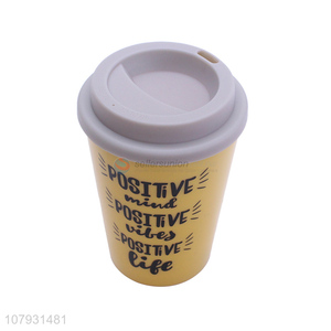 Yiwu market custom logo food grade plastic reusable hot coffee cup with lid