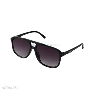 Good Quality Summer Beach Holiday Sunglass Fashion Adults Eyewear