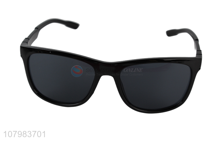 New Design Plastic Sunglass Holiday Leisure Sun Glasses Best Eyewear