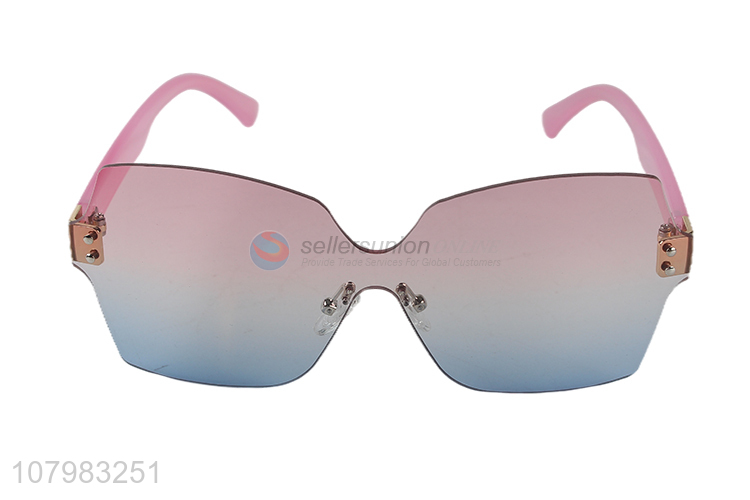 Wholesale Fashion Sun Glasses Cool Summer Outdoor Sunglasses