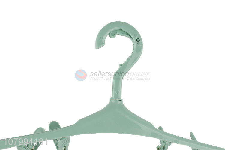 High quality 8 pegs plastic socks hanger multi-purpose bra hanger for sale