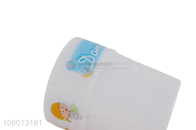 China wholesale white plastic toothbrushing cup mouthwash cup