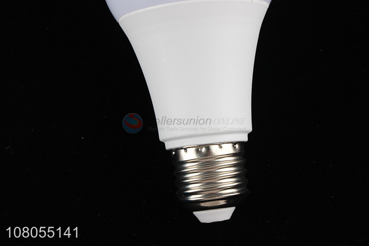 Decorative Dimmable Color Changing LED Rgbw Bulb With Remote Control