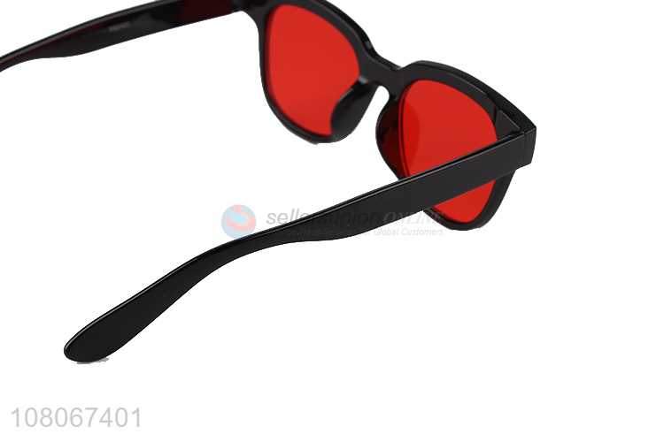 Online wholesale plastic frame sunglasses fashion polarized sunglasses