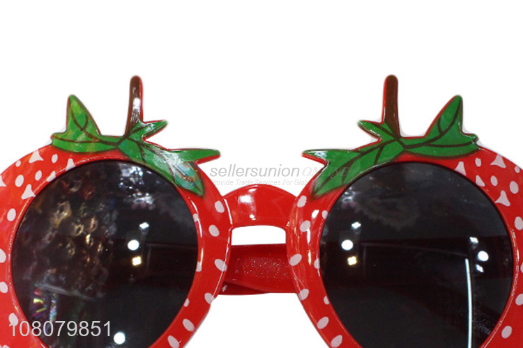 Good quality red cartoon strawberry decoration glasses for festival