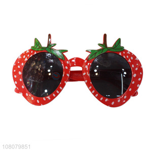 Good quality red cartoon strawberry decoration glasses for festival