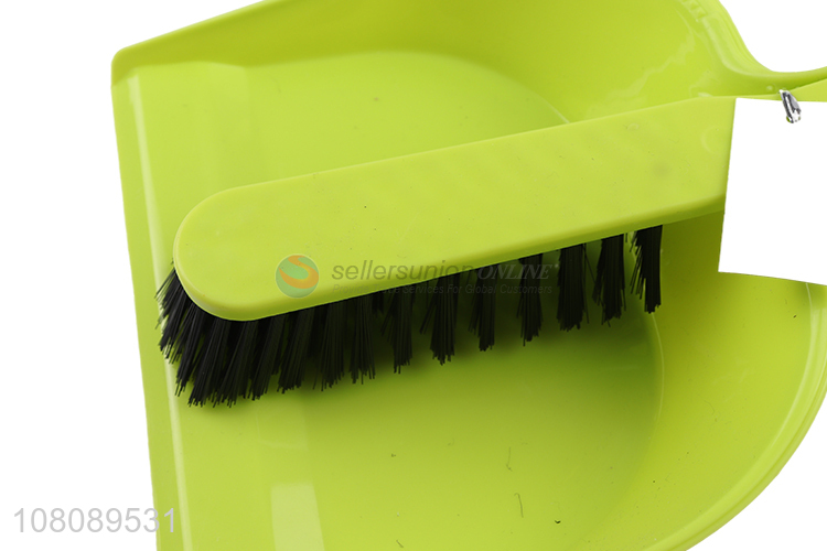 Yiwu market green bed brush household cleaning brush set
