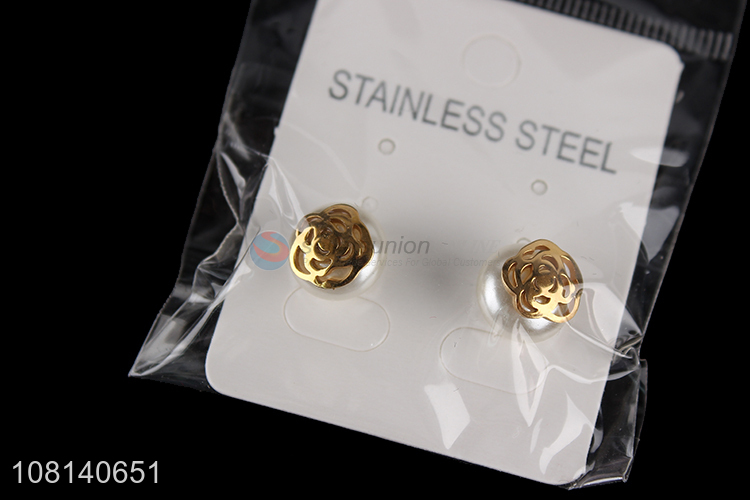 Delicate design golden fashion ladies ear studs for jewelry accessories