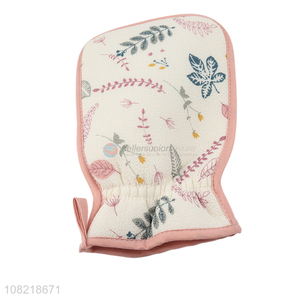 Yiwu market flower pattern soft bath supplies bath gloves