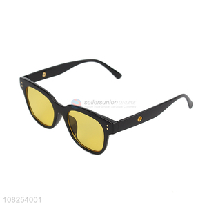 Wholesale Fashion Eyewear Cool Sunglasses For Men And Women