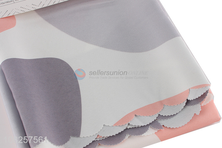 Top Quality Printed Polyester Tablecloth Fashion Table Cover