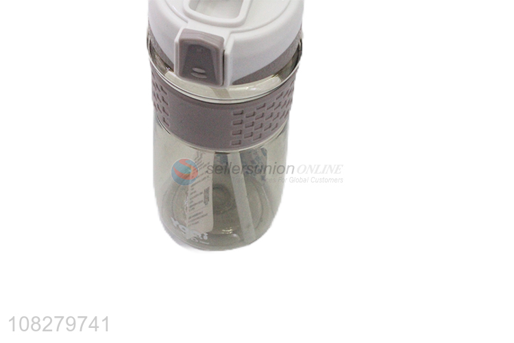 Top Quality Plastic Water Bottles Sports Bottles With Straw