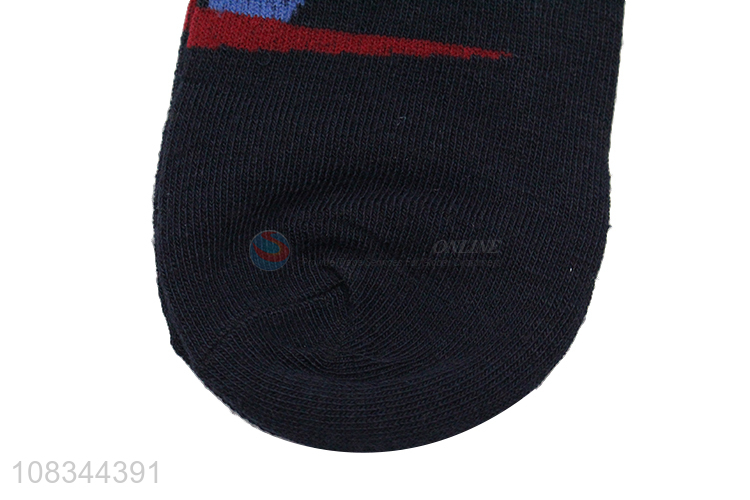 Hot selling outdoor leisure socks polyester socks for men