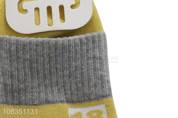 Wholesale breathable soft cotton socks comfy crew socks for women