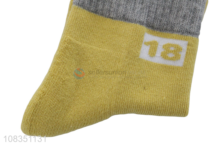 Wholesale breathable soft cotton socks comfy crew socks for women