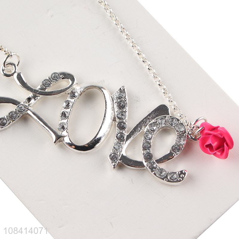 Hot selling creative letter chain ladies sweater necklace