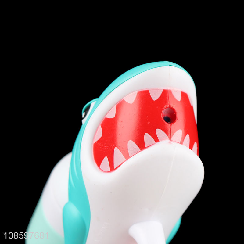 Wholesale shark water gun toy for swimming pool and beach