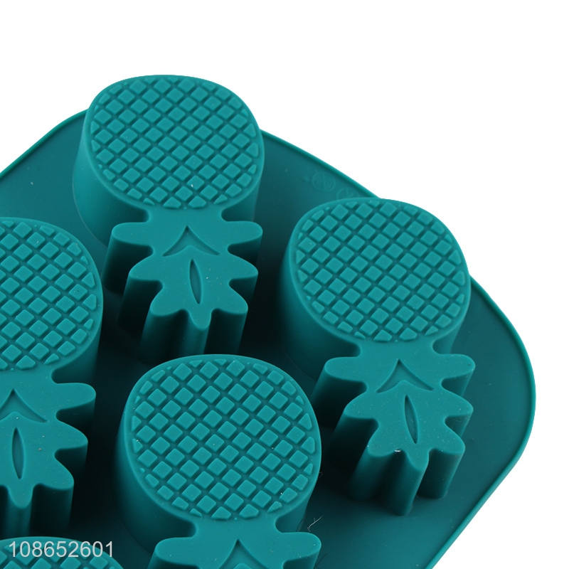 Wholesale 6-cavity pineapple shape non-stick silicone cake molds for baking