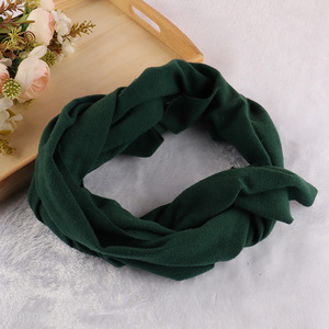 New product solid color soft knitted scarf for women and men