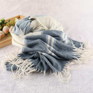 Good quality women's winter scarf super soft plaid shawls for women