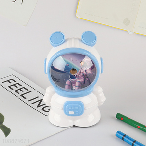 High quality astronaut shaped students pencil sharpener