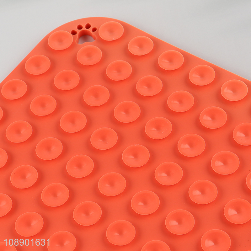 Wholesale silicone pet slow feeder dog cat lick mat with suction cups