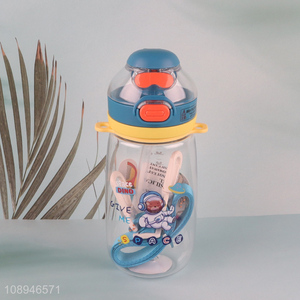 Factory Supply 550ML Plastic Kids Water Bottle with Strap and <em>Straw</em>