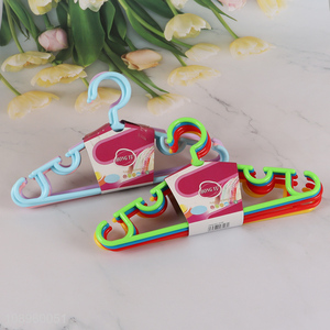 New arrival 5pcs plastic children non-slip clothes hanger set