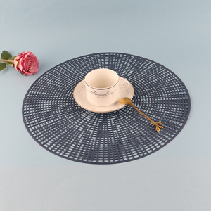 Online wholesale round hollow home hotel place mat dinner mat