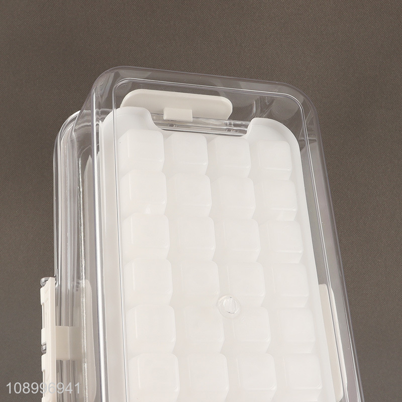 High Quality Airtight Plastic Cube Tray Molds Ice Cube Trays with Lid and Bin