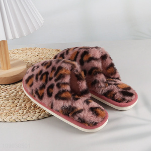 Online Wholesale Winter Slippers Indoor Fuzzy House Slippers for Women Girls