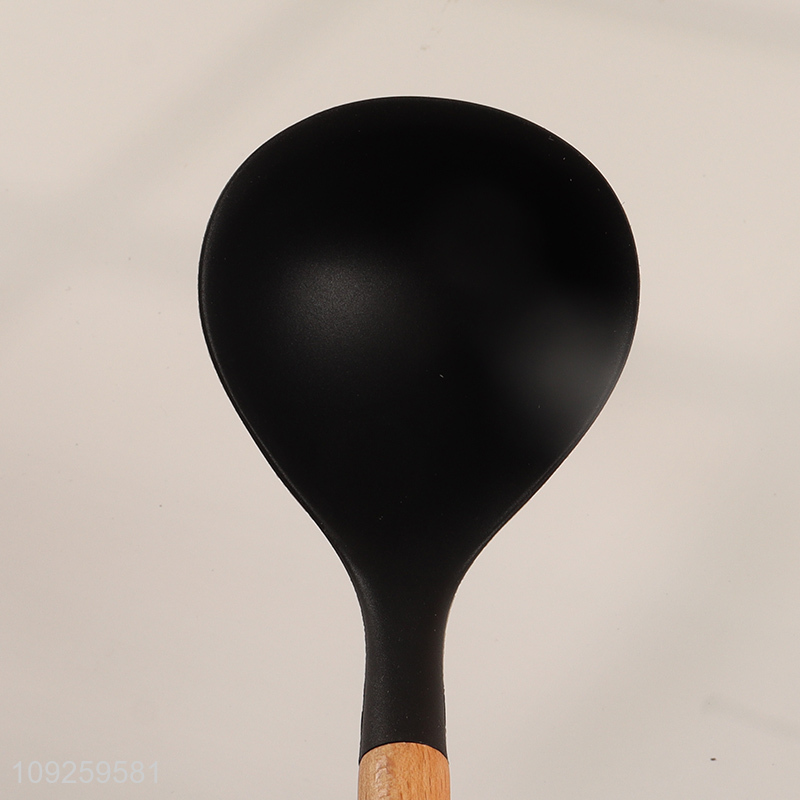 Popular products home restaurant silicone kitchen utensil soup ladle for sale