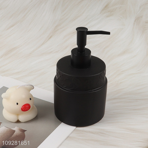 Factory price black <em>bathroom</em> <em>accessories</em> liquid soap dispenser