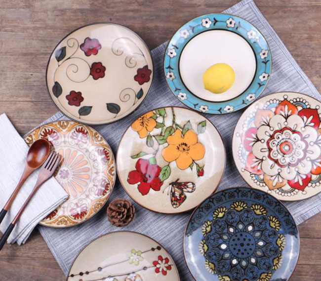 Choosing Some Beautiful Plates for Your Breakfast